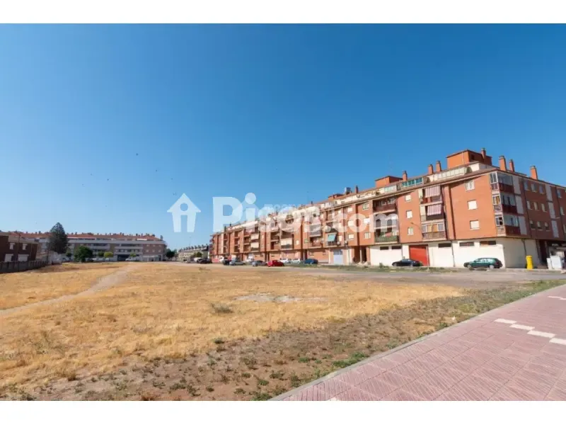 Jardin - Apartment with Balcony in Santa Marta de Tormes