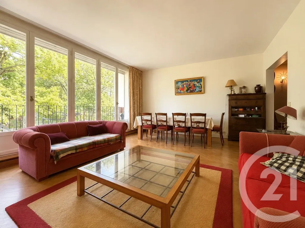 Salón - Bright 3-Piece Apartment with Balcony in Maisons-Laffitte
