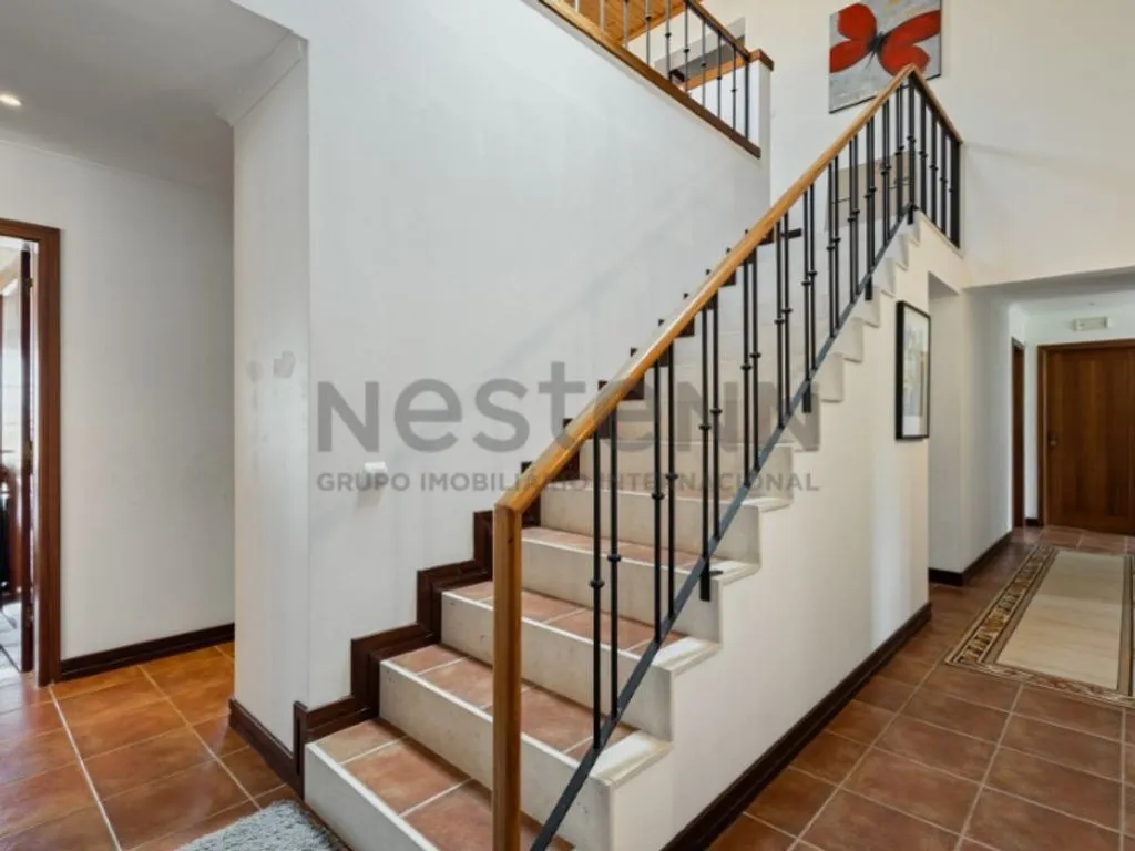Toad - Luxury Villa with Pool in Lourinhã