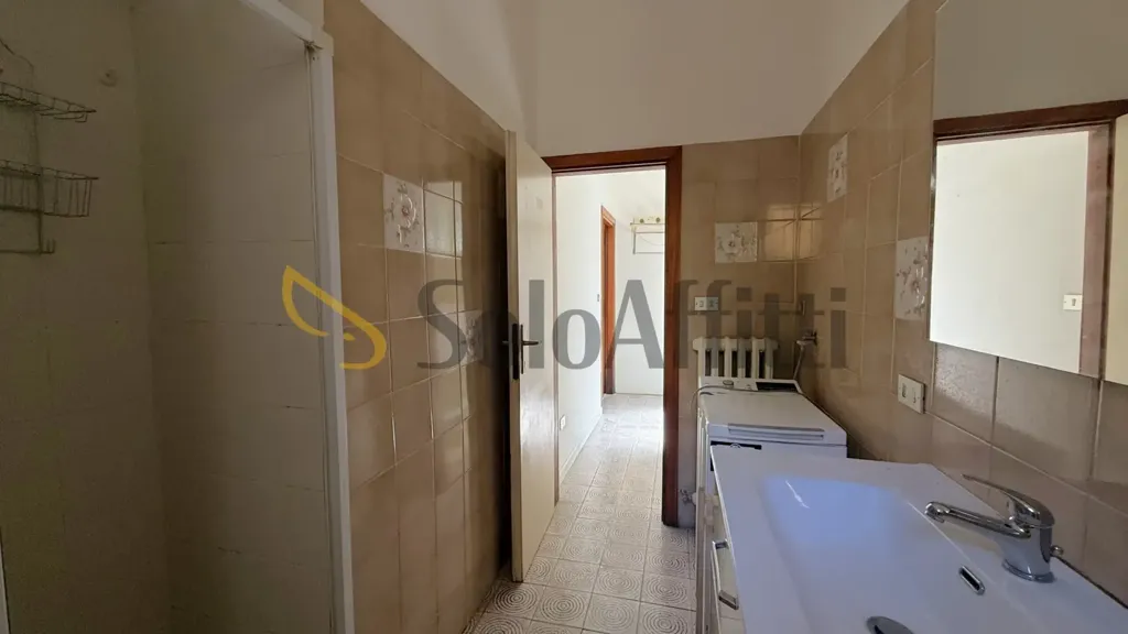 Vannitoad - Partially Furnished Triplex in Forlì's Historic Centre