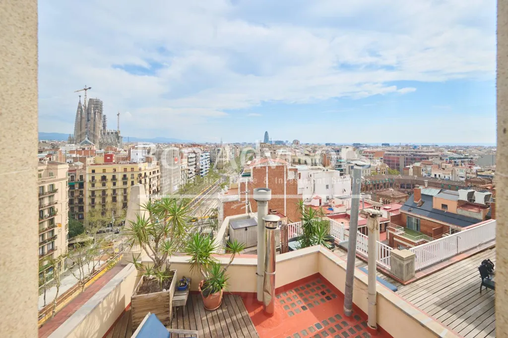 Terrass - Penthouse with Rooftop Pool in Dreta de l'Eixample, Barcelona