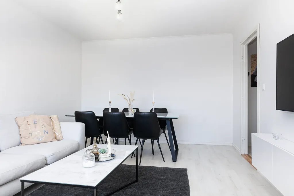 Séjour - Renovated Two-Bedroom Flat with Balcony in Bjuv