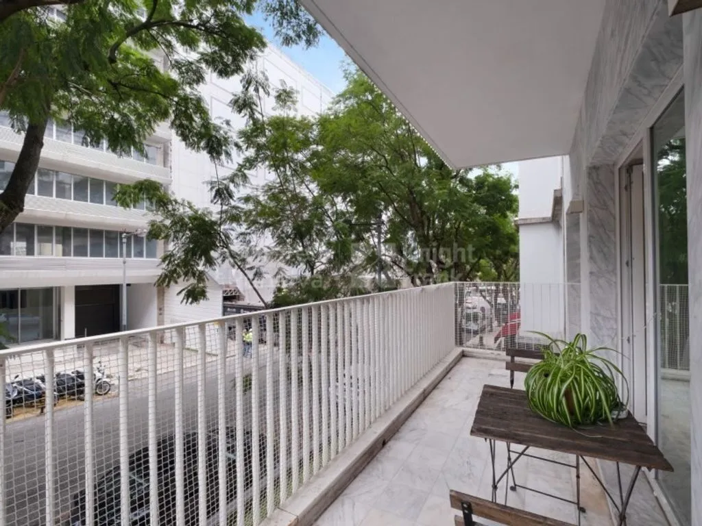 Balcone - 1-Bedroom Apartment with Balcony in Lisbon