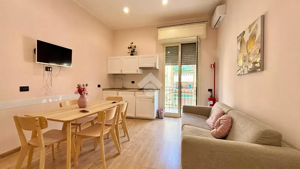 Séjour - Modern Flat with Balconies in Poggioreale, Naples