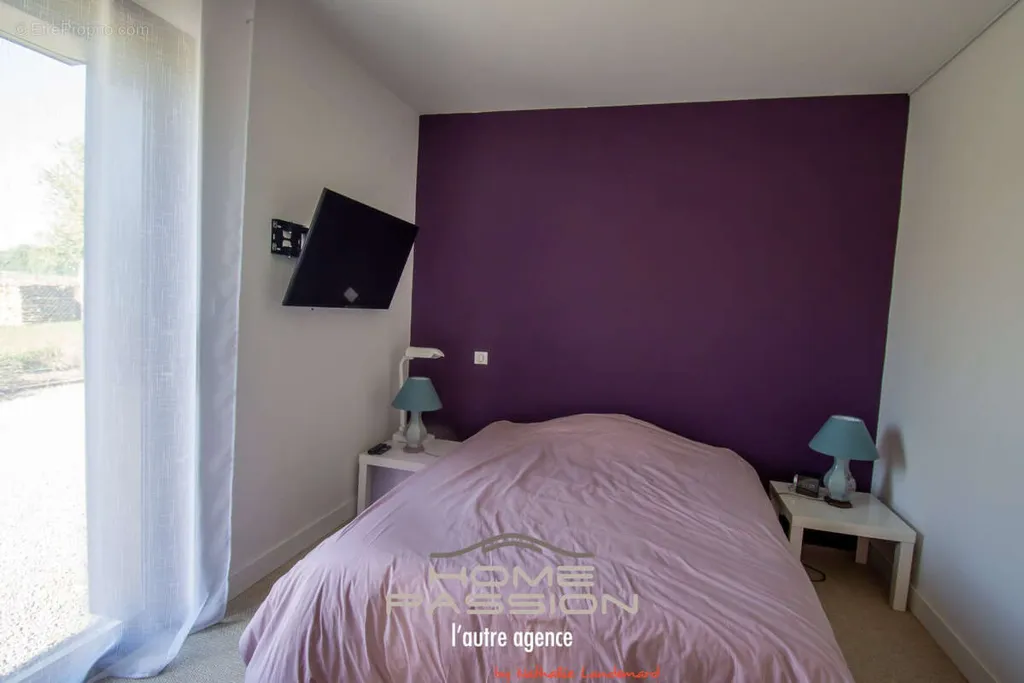 Maison 8 pièces à Cozes