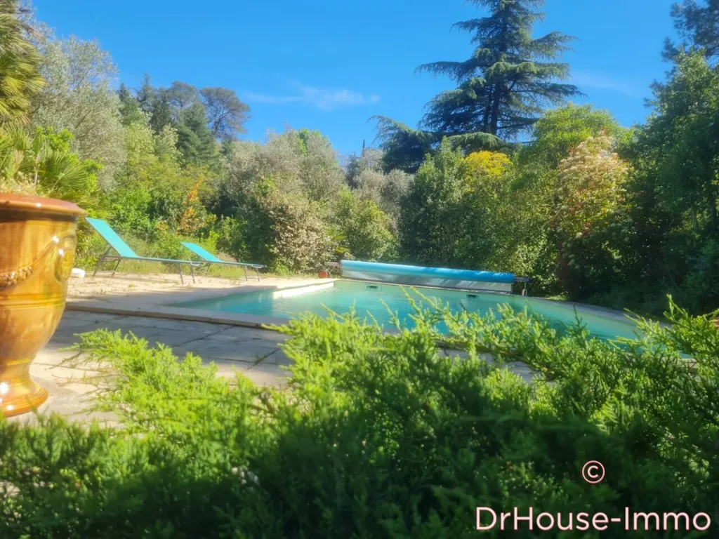 Piscine - Maison avec Piscine et Jardin à Ales
