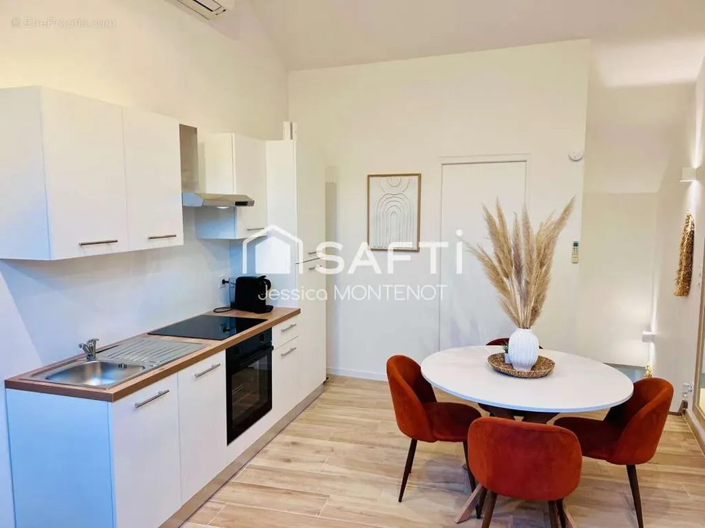Cucina - Duplex Apartment with Parking in Beaune