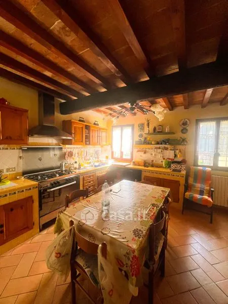 Söögituba - Independent House with Private Garden in Carpi