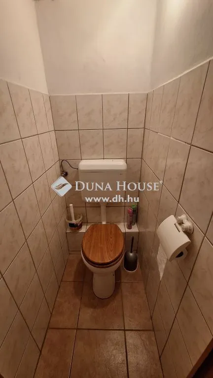 Bathrooms - Apartment with Balcony in Székesfehérvár
