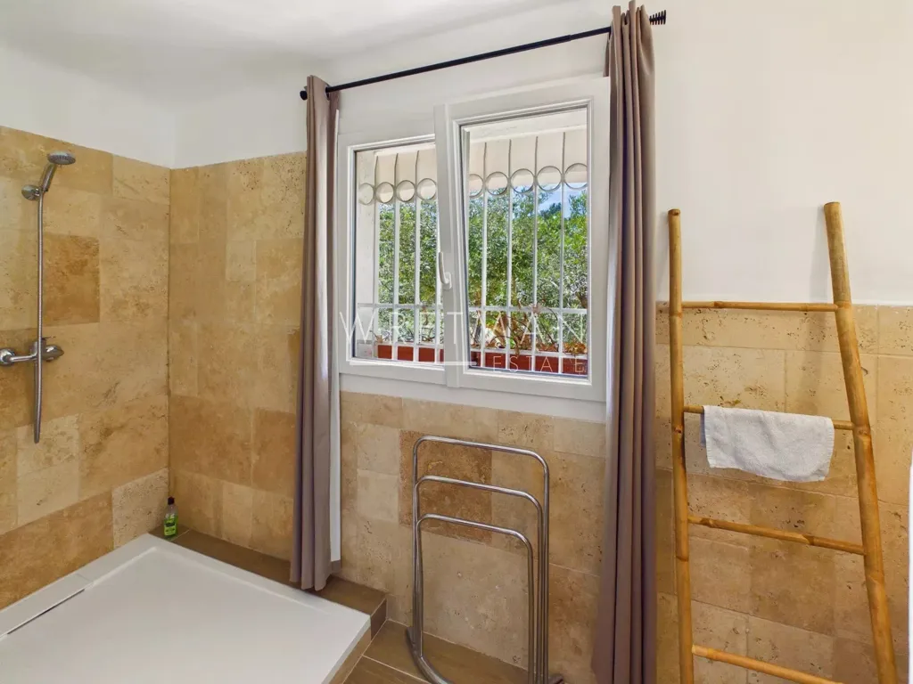 Vannitoad - Luxury Property with Two Villas in Draguignan