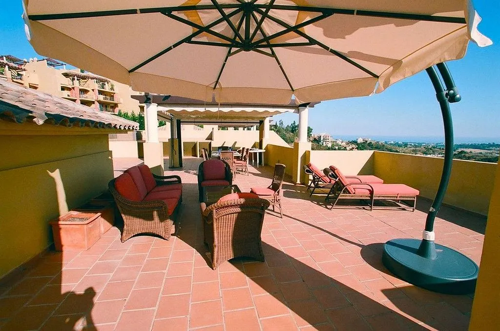 Terrass - Duplex with Golf View in Benahavís