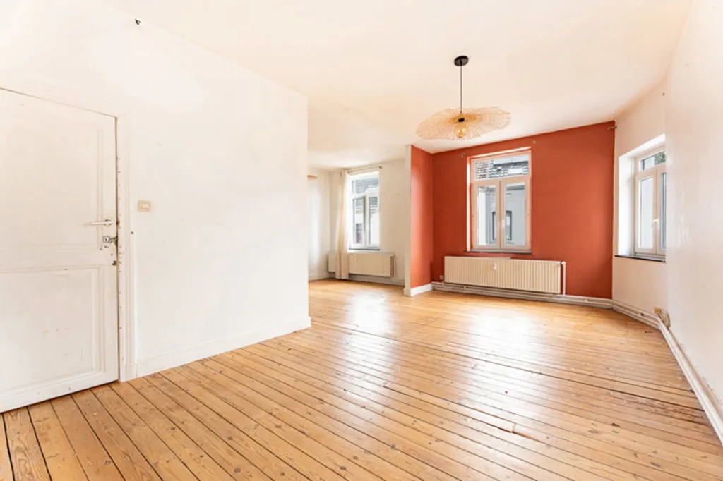 Pièces - Immeuble Mixte avec Rez-de-Chaussée Commercial à Genval