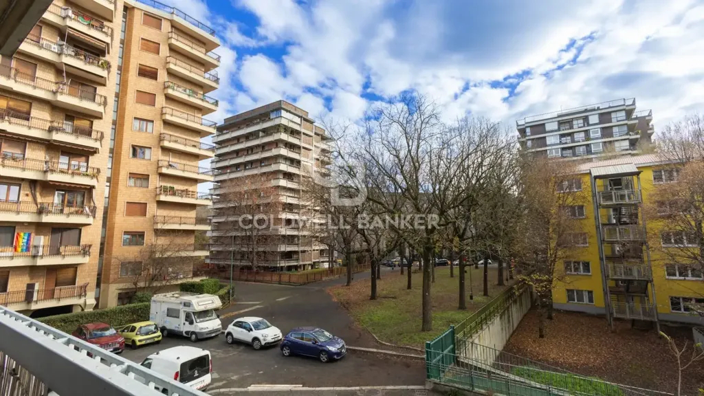 Balcon - Apartment with Balcony in Vanchiglietta, Turin