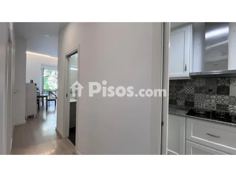 Cuisine - Reformed Apartment with Balcony in Salamanca