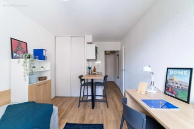 Bedrooms - Studio with Garonne View in Toulouse