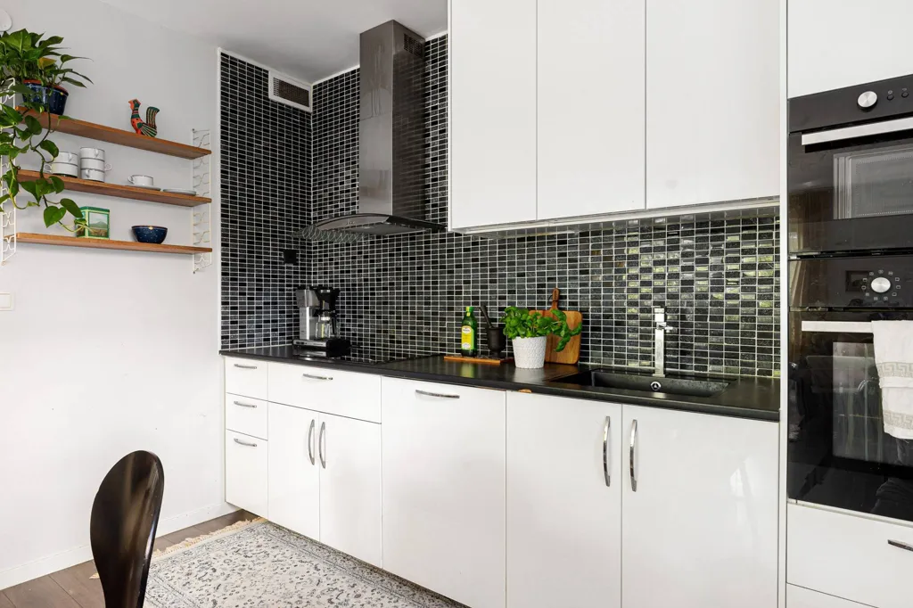 Cucina - Charming Apartment with Balcony in Råsunda