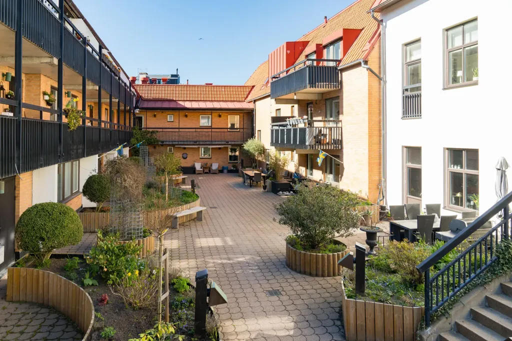 Aed - Converted 4-Bed Flat in Helsingborg Centre