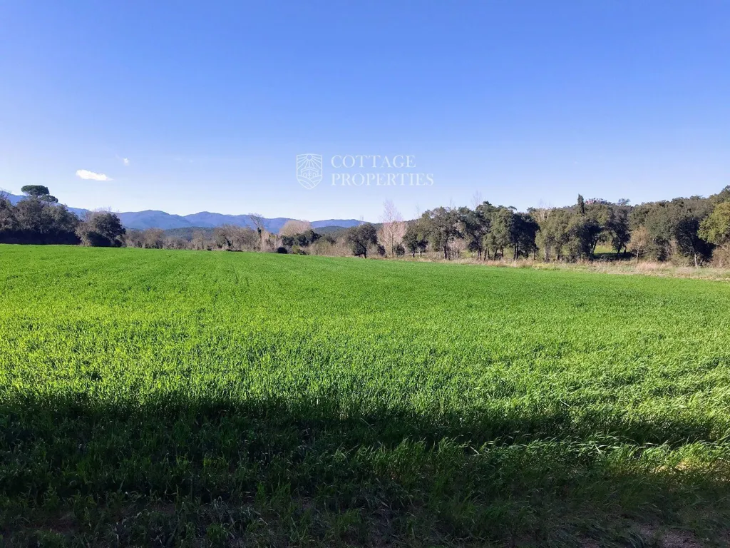 Jardin - Charming Farmhouse with Views in Darnius