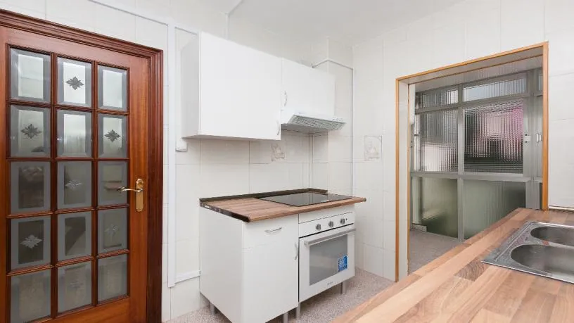 Köök - Alcove Flat with Balcony in Sabadell