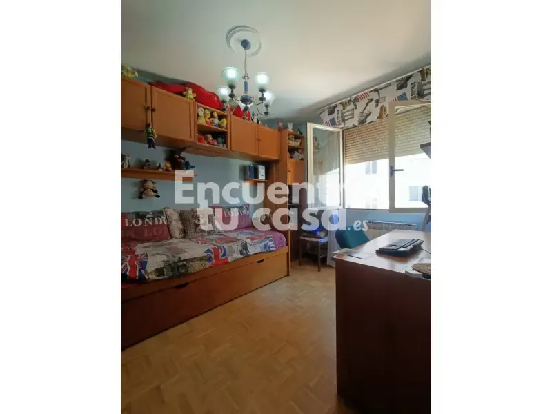 Chambres - Apartment with Balcony in Miranda