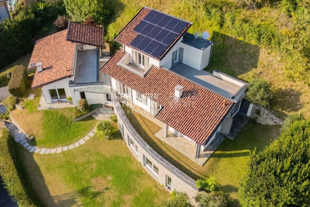 Õhuvaade - Luxury Villa with Lake Views in Cernobbio