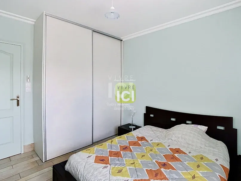 Chambres - Maison de 7 Pièces avec Piscine à Cholet