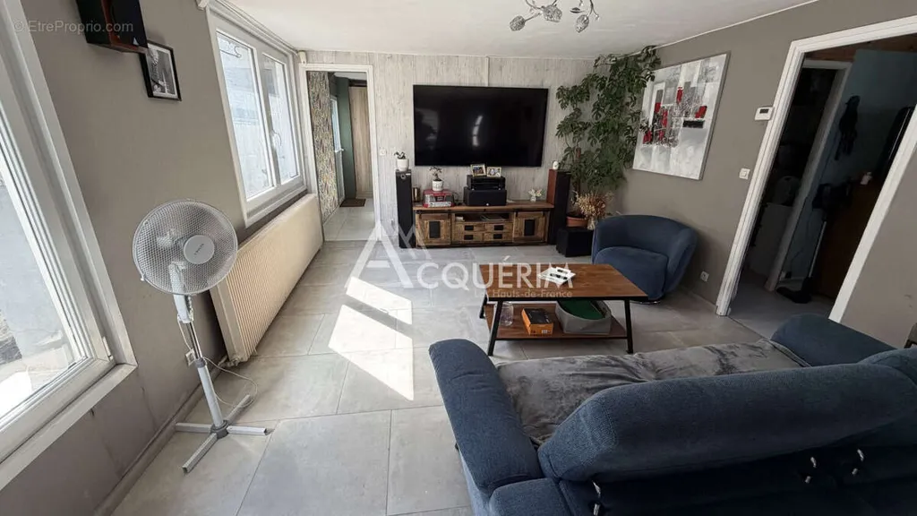 Soggiorno - Detached House with Garden in Carvin