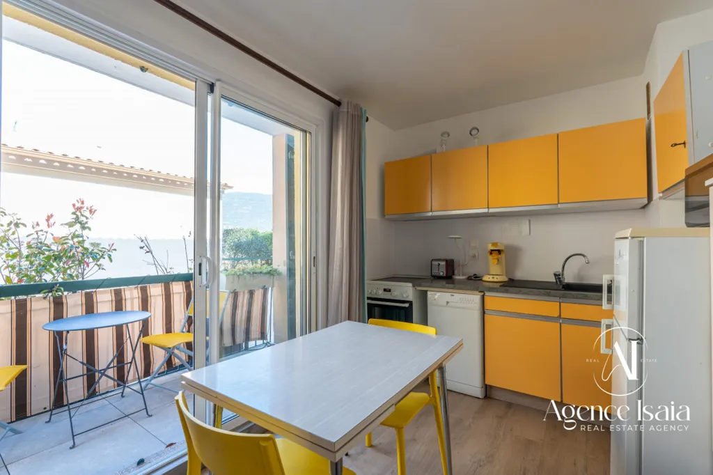 Köök - Studio with Terrace in Cavalaire-sur-Mer