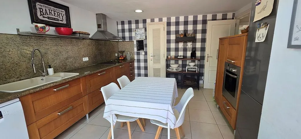 Köök - Semi-Detached House with Pool in Rocafort