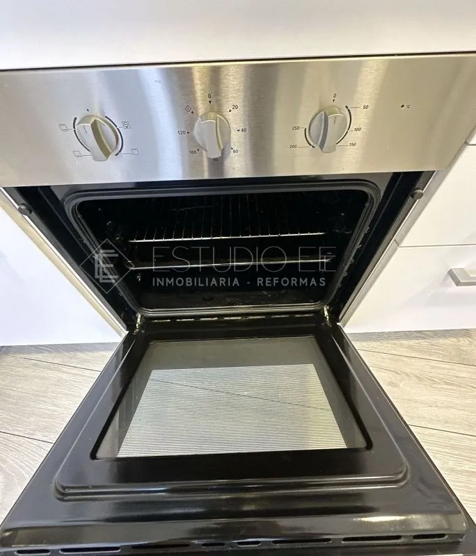 Cuisine - Furnished Flat with Central Heating in Salamanca