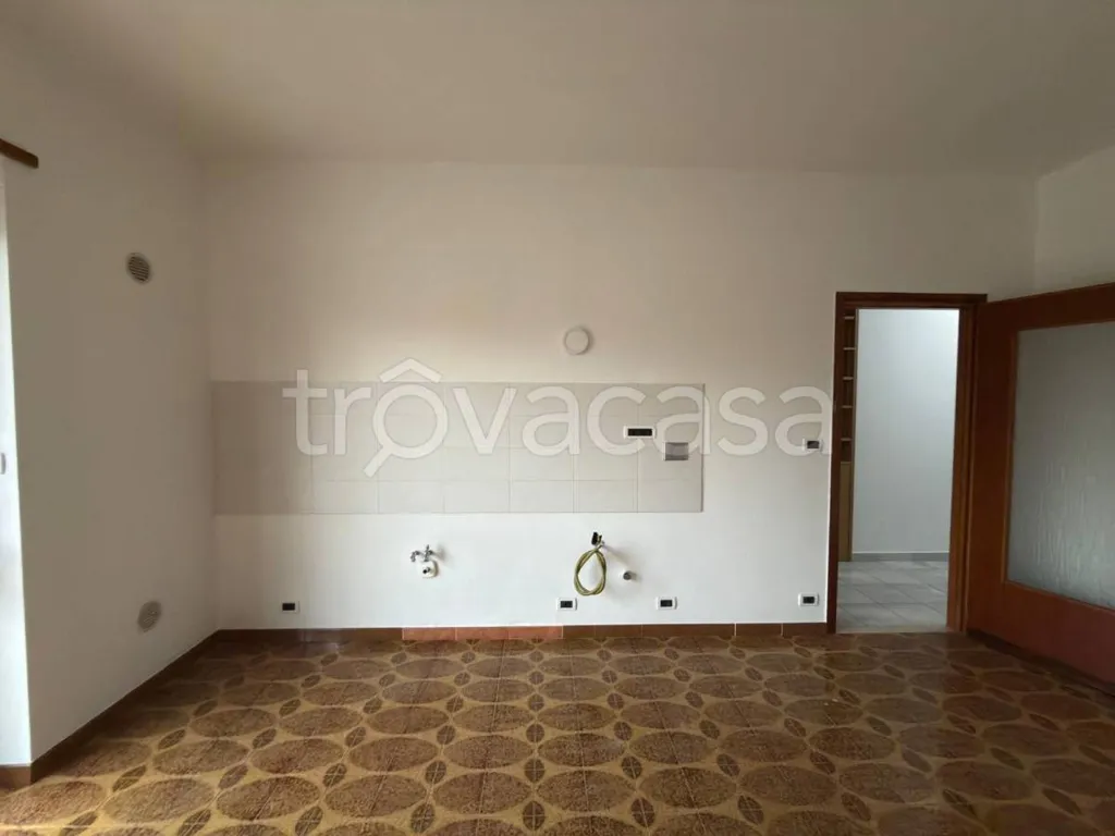 Séjour - Rearfitted Apartment with Balcony in Ciriè