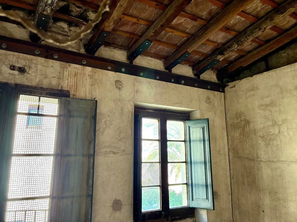 other_room