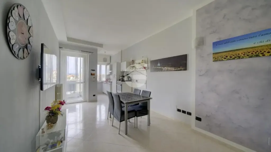 Salle à manger - Energy-Efficient Apartment with Balcony in Piossasco