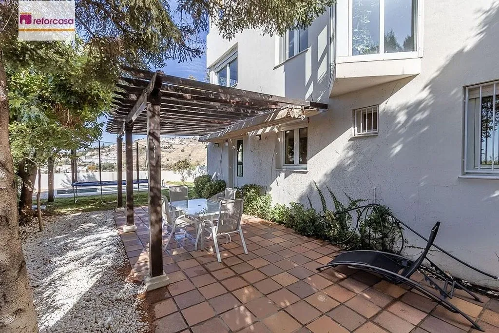 Terrazza - Detached House with Private Pool in Granada