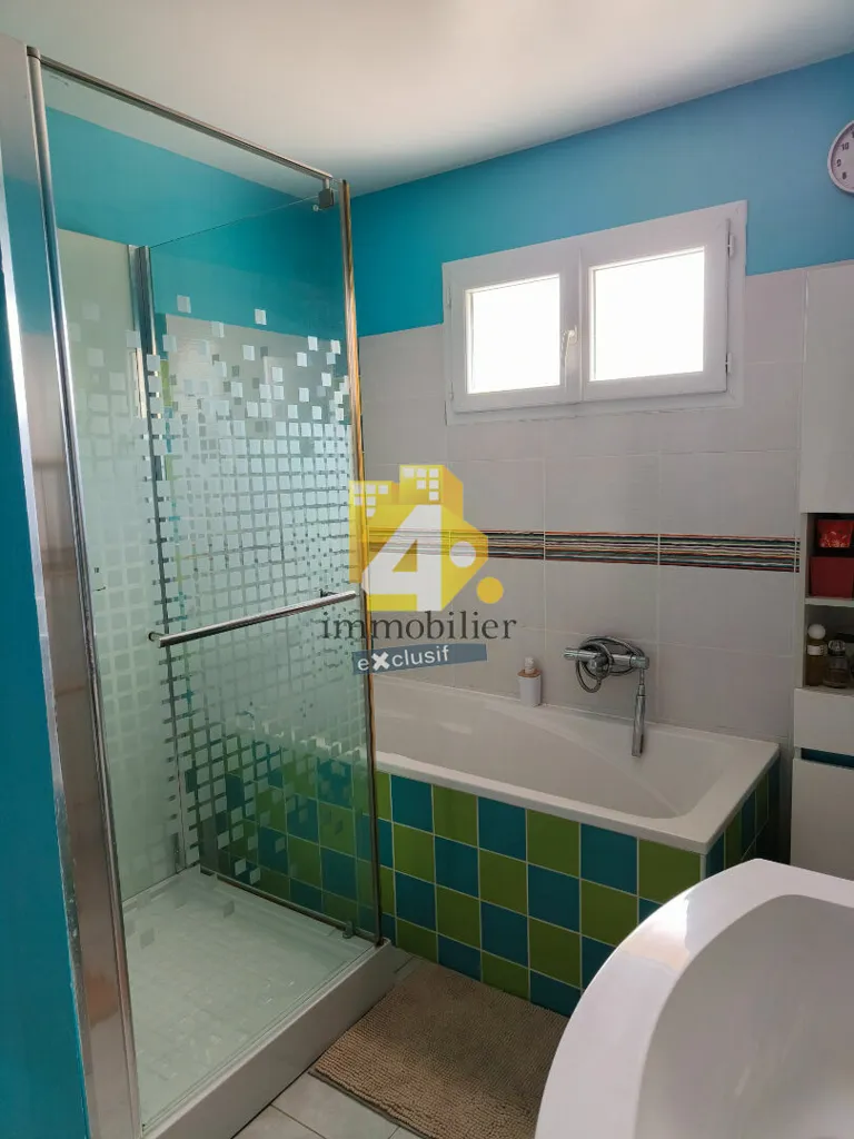Bagni - House with Attached Apartment in Missillac