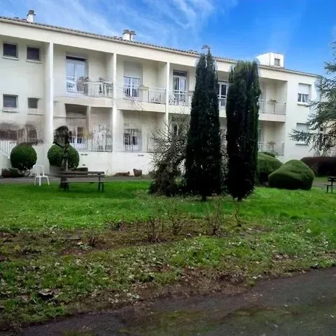 Välivaade - Retirement Home with Park in Marans