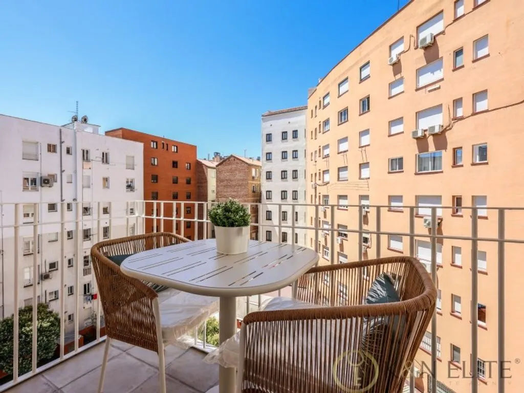 Rõdu - Renovated Flat with Lift in Salamanca