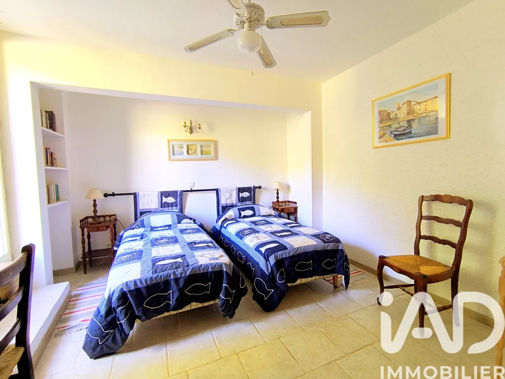 Chambres - Villa avec Studio et Piscine à Callas