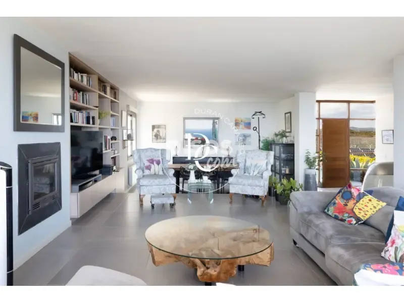 Séjour - Maison 5 chambres à ES