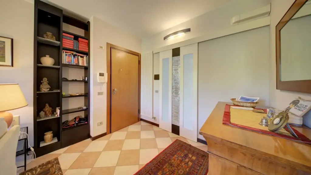 Ingresso - Apartment with Double Balcony in Turin