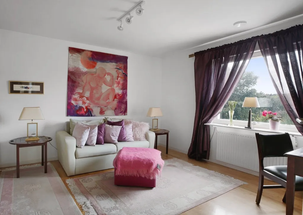 Séjour - Two-Storey Villa with Pool in Upplands Väsby
