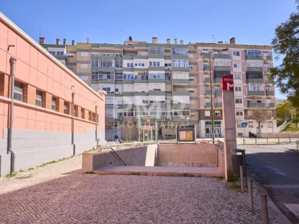 Aed - Luxury Flat with Two Fronts in Lisbon