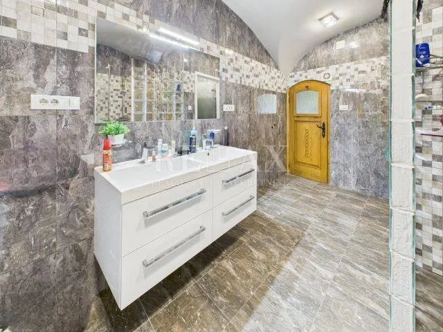 Salles de bain - Charming Stone House with Sea View in Grižane