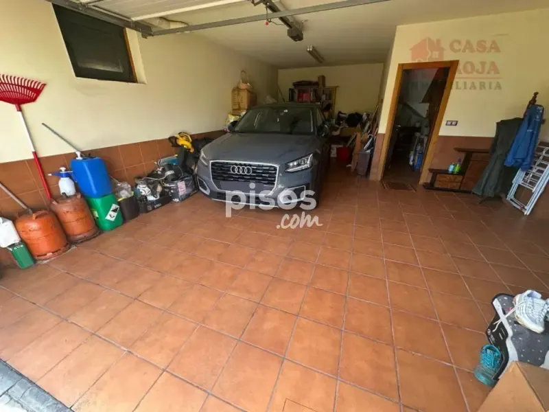 Garage - Maison 4 chambres à ES