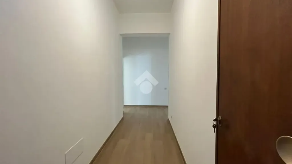Entrée - Rented Office-Style Flat in Central Cassino