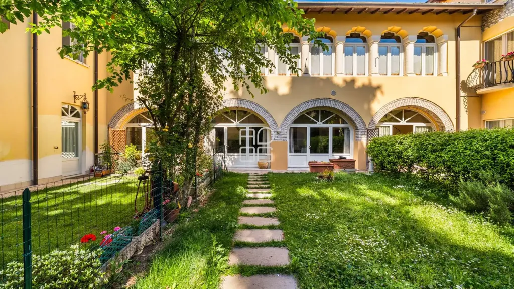 Jardin - Historic House with Private Garden in Lonato
