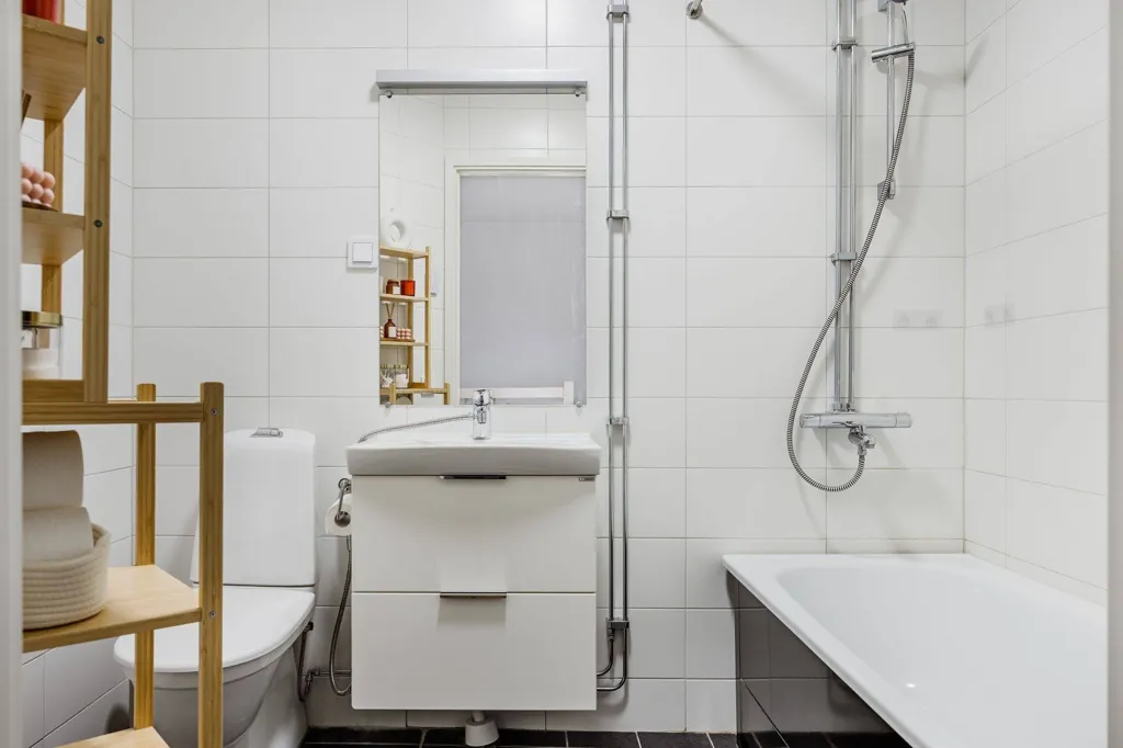 Salles de bain - Apartment with Balcony in Borlänge