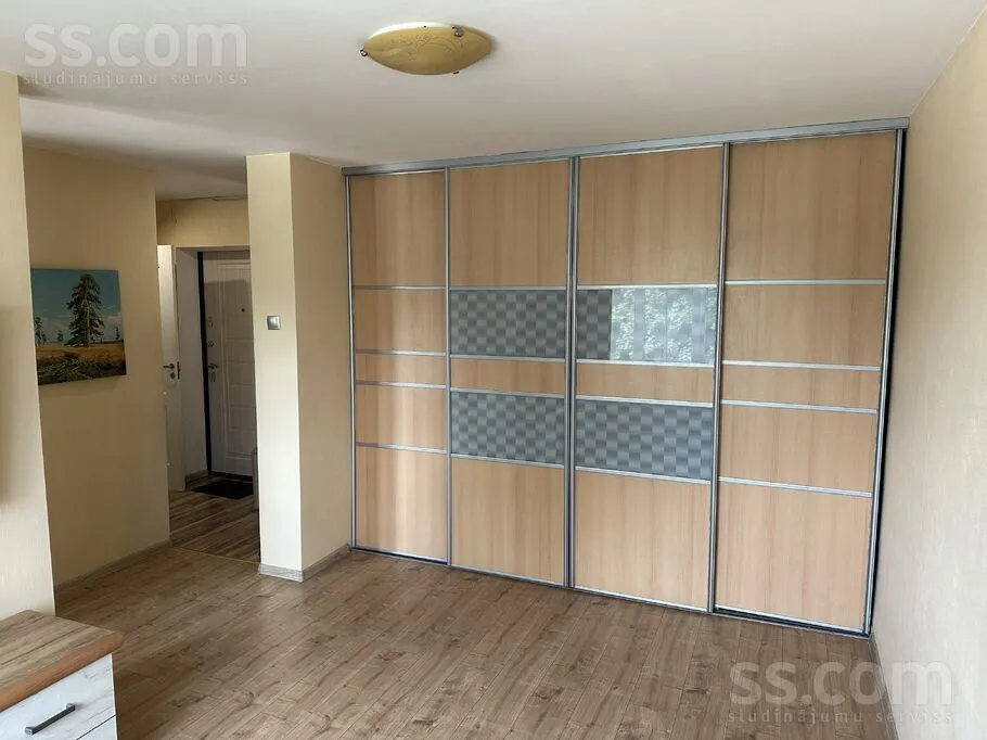 Chambres - Bright 2-Bedroom Apartment in Šampēteris