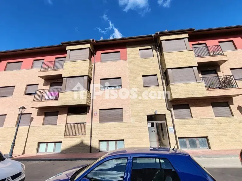 Apartamento exterior con balcón en Lanciego