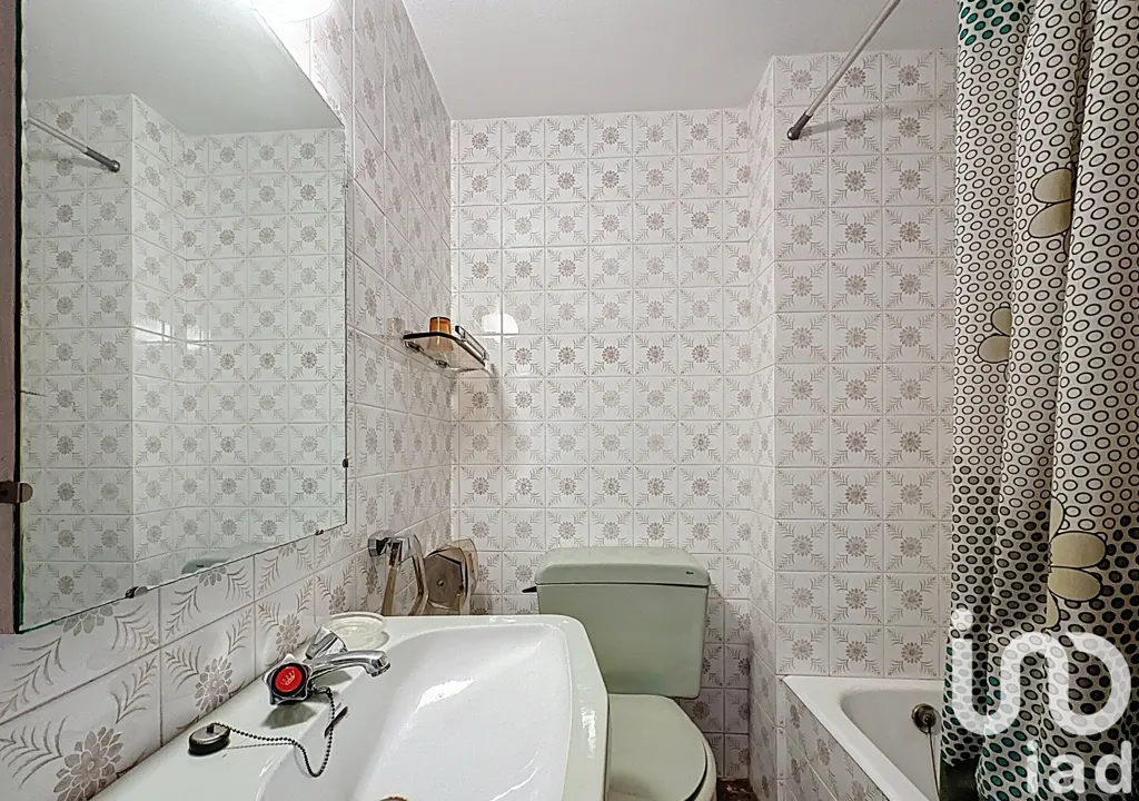 Vannitoad - Spacious 5-Bedroom Flat with Terrace in Zaragoza